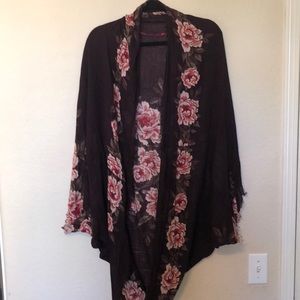 American Eagle Kimono